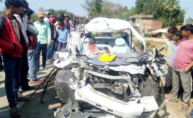 औरंगाबाद-गया सीमा पर भीषण सड़क हादसा, शादी समारोह से बोकारो लौट रहे एक ही परिवार के पांच लोगों की मौत