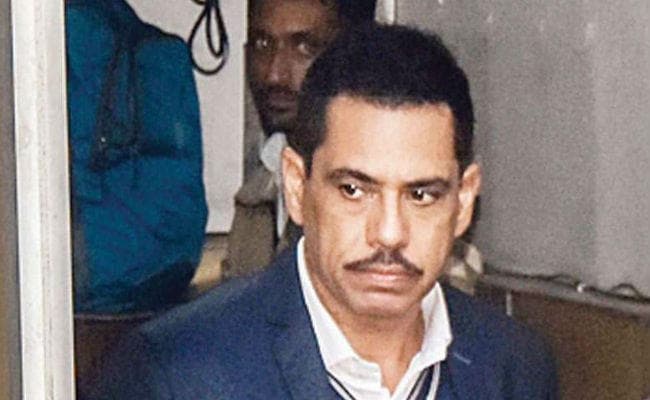कोर्ट ने दो मार्च तक बढ़ायी रॉबर्ट वाड्रा की गिरफ्तारी पर रोक की अवधि