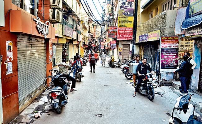 रांची : पुलवामा हमले की राजधानीवासियों ने की निंदा, कई इलाको में बंद रहीं दुकानें