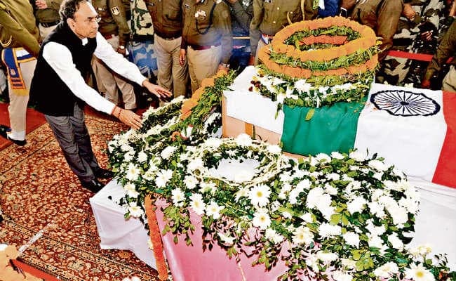 रांची : सीसीएल-बीसीसीएल ने शहीद के परिजनों को दिये 1.75 करोड़ रुपये