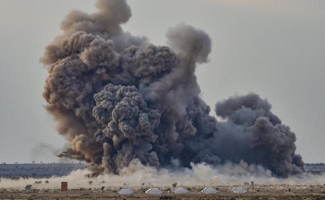 #Pulwama Attack के बाद पाकिस्तान को सबक सिखाना जरूरी, बोले सैन्य विशेषज्ञ