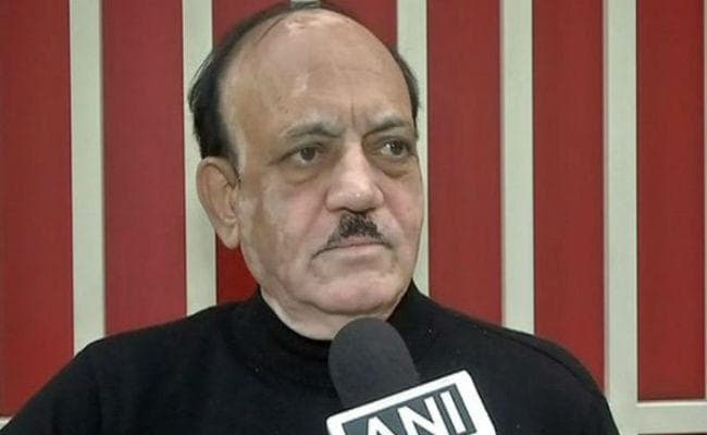 शहीदों के परिवारों को 5 करोड़ रुपये दे बीसीसीआई : सीके खन्ना