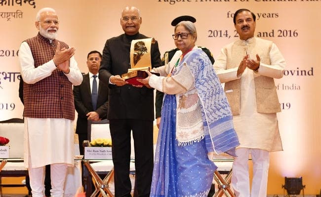 राष्ट्रपति ने सांस्कृतिक सद्भाव को बढ़ावा देने के लिए प्रदान किये टैगोर पुरस्कार