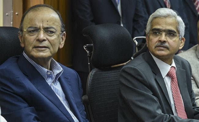 वित्त मंत्री जेटली ने कहा, देश को गिने-चुने और बड़े आकार के बैंकों की जरूरत