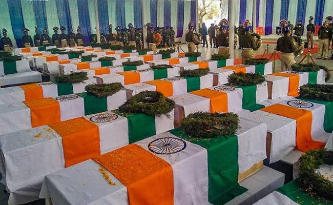 Pulwama CRPF Attack शहीदों पर जज साहब बोले - कई मरते हैं, किस-किस का शोक मनाऊं