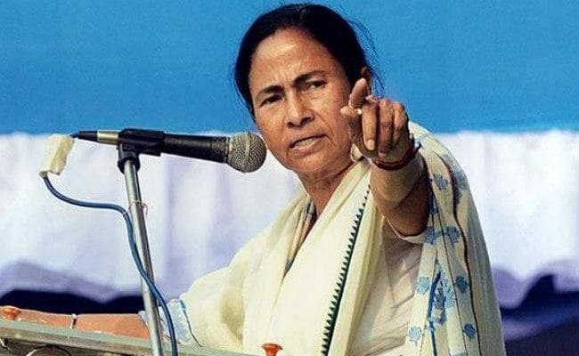 पुलवामा आतंकी हमला : ममता ने मोदी-शाह पर साधा निशाना, कहा- खुफिया तंत्र ने दी थी सूचना