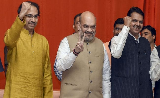 भाजपा-शिवसेना गठबंधन पर कांग्रेस का तंज, पूछा- महामिलावट या महाभय ?