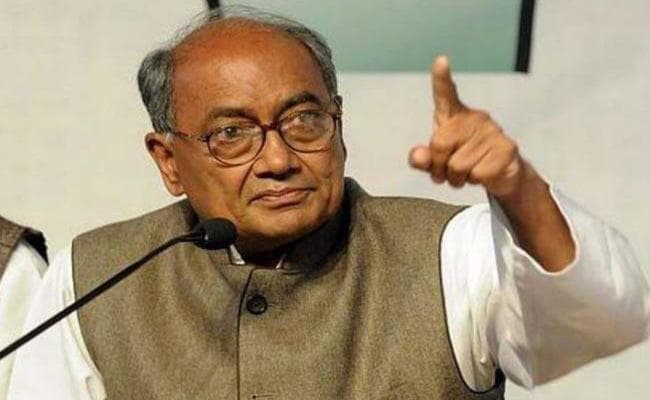 दिग्विजय ने सिद्धू पर साधा निशाना, बोले - अपने ‘इमरान भाई'' को समझाइये