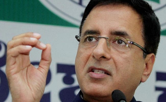 इमरान के बयान पर बोली कांग्रेस, जैश-ए-मोहम्मद की भाषा बोल रहे हैं पाक पीएम