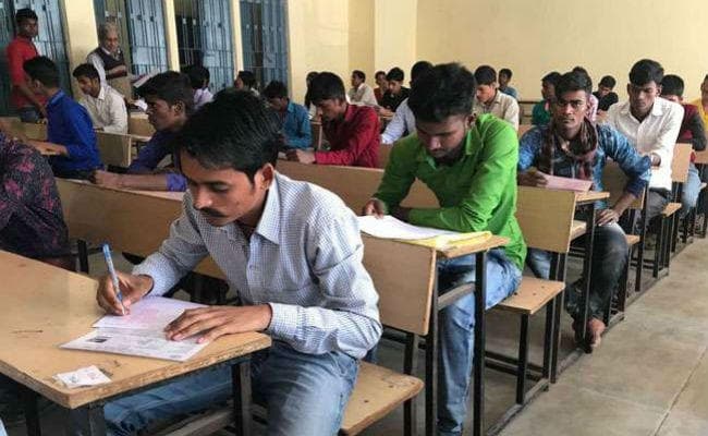 बिहार बोर्ड की मैट्रिक परीक्षा आज से, 10 मिनट पहले पहुंचें सेंटर, रखें इन बातों का ख्‍याल