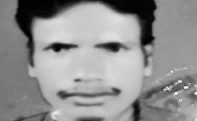 गुमला : कर्ज में दबे किसान ने फांसी लगा कर दी जान