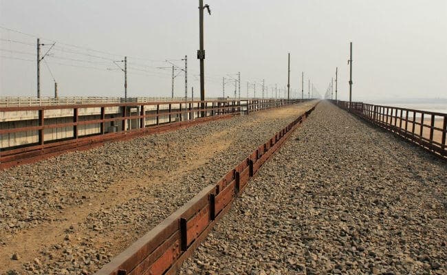 पटना : कोइलवर में नये पुल के तीन लेन का उद्घाटन जुलाई में