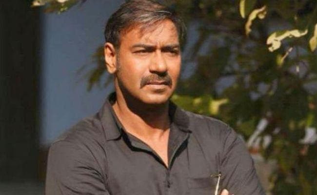 पुलवामा हमला : अजय देवगन ने किया पाकिस्तानी कलाकारों को बैन करने का समर्थन