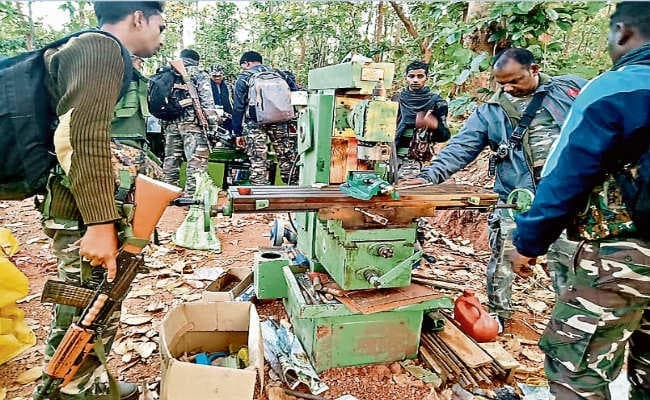 खूंटी :  मुरहू के कुंकुसी जंगल में मिली पीएलएफआइ की गन फैक्टरी