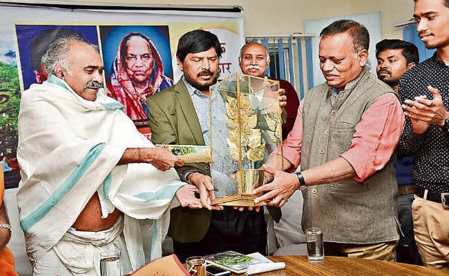 रांची  : अनुज कुमार सिन्हा को मिला पहला हौसाआई बंडू आठवले पुरस्कार