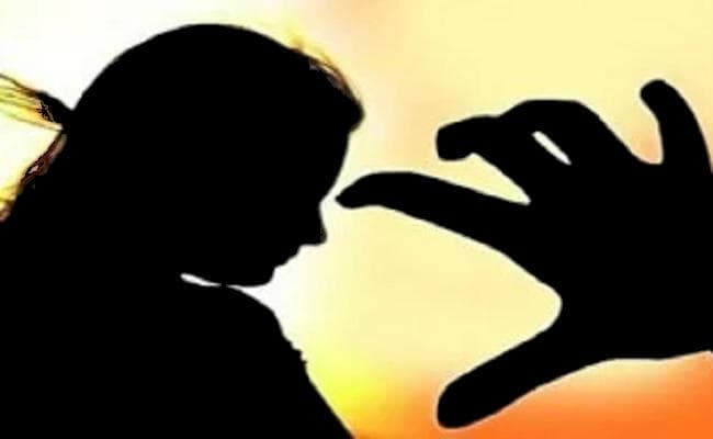 साले की बरात का न्योता नहीं मिलने पर दामाद ने ससुराल में लगायी आग, महिलाओं को जिंदा जलाने का किया प्रयास