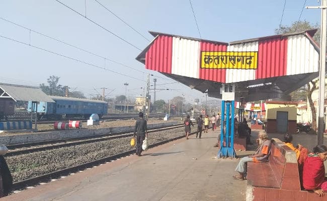 20 महीने बाद कतरास की रौनक लौटी, 24 फरवरी DC लाइन पर दौड़ेंगी ट्रेनें