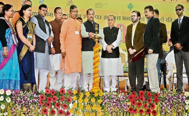 रांची : अंडा उत्पादन के लिए महिला एसएचजी को मिलेंगे चार-चार लाख : रघुवर दास