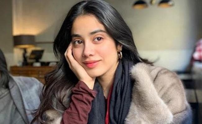 श्रीदेवी की पहली पुण्यतिथि पर बेटी जाह्ववी ने कही यह बात