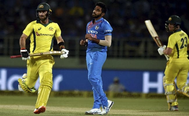 #INDvsAUS : रोमांचक मुकाबले में ऑस्ट्रेलिया ने भारत को 3 विकेट से हराया #INDvsAUS : रोमांचक मुकाबले में ऑस्ट्रेलिया ने भारत को 3 विकेट से हराया