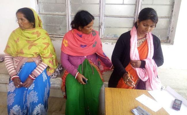 Jharkhand : पुलिस ने गुग्जू गोप को पकड़कर मार डाला, PLFI नक्सली की पत्नी ने मुठभेड़ पर उठाये सवाल