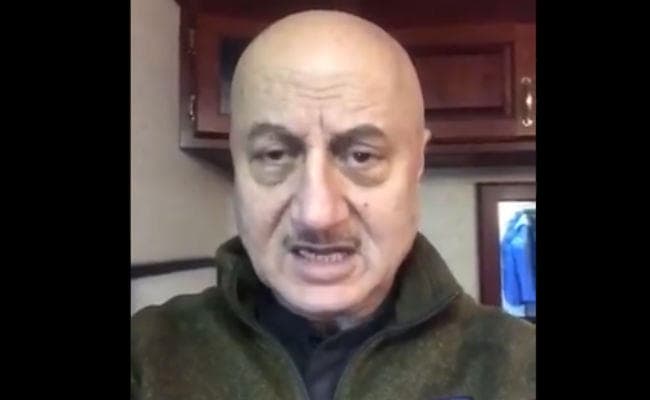 #Surgicalstrike2: भारतीय वायुसेना ने PoK में की बमबारी, अनुपम खेर ने कहा - भारत माता की जय