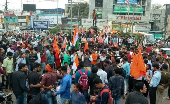 PM नरेंद्र मोदी के नेतृत्व में देश सुरक्षित हाथों में है : रघुवर दास