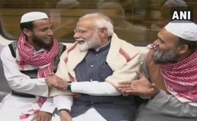 ISKCON के कार्यक्रम में शरीक होने के लिए PM मोदी ने की मेट्रो की सवारी