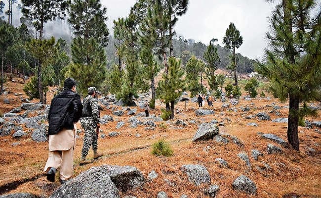 अपने ही घर में चारों ओर से घिरा पाकिस्तान बालाकोट से सबूत मिटाने में जुटा, शव हटाये