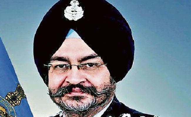 एयर स्ट्राइक की योजना बनाने वाले वायुसेना प्रमुख वीरेंद्र सिंह धनोआ का रिश्ता रहा है बिहार से