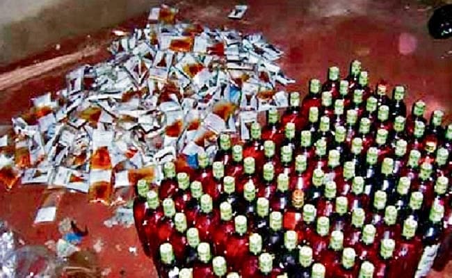 रांची : पाउच के बदले अब छोटी-छोटी बोतलों में मिलेगी देसी शराब