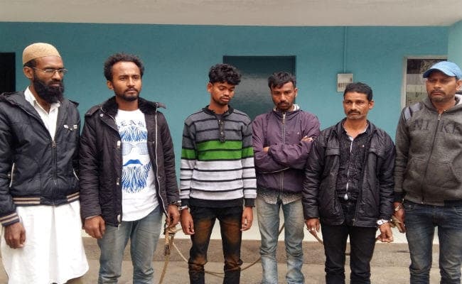 तोरपा : एटीएस ने तोरपा में 102 किलो गांजा के साथ छह तस्करों को किया गिरफ्तार