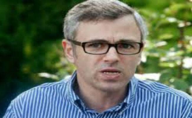 विपक्ष ने पीएम मोदी को लिया आड़े हाथ, कहा विंग कमांडर अभिनंदन की वापसी तक रद्द करें राजनीतिक कार्यक्रम