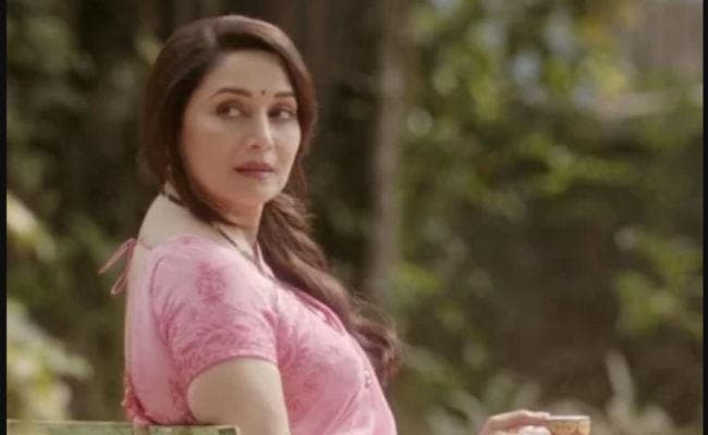 ”कलंक” में श्रीदेवी वाला रोल मिलने पर ऐसा था माधुरी दीक्षित का रियेक्शन