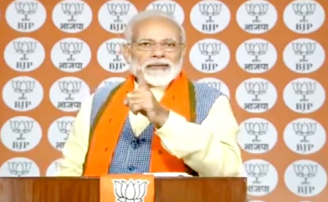 #MeraBoothSabseMazboot : बिहार के कई इलाकों में पहुंचे भाजपा नेता, कार्यकर्ताओं के साथ सुना PM मोदी का महासंवाद