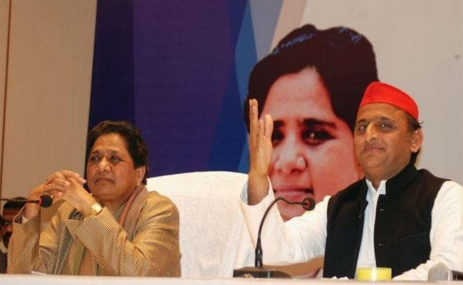 मायावती और अखिलेश ने घेरा, कहा- लापता पायलट को वापस लाने की बजाए संवाद कार्यक्रम में बिजी हैं मोदी