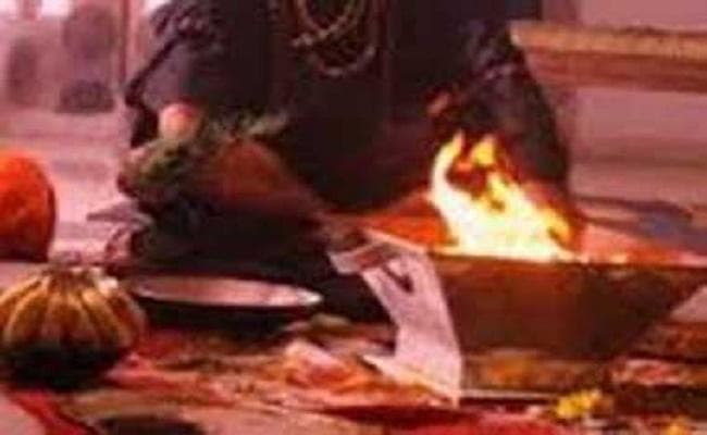 ढोंगी बाबा के घर से 67 लाख रुपये सहित विदेशी मुद्रा, हथियार बरामद, टेरर फंडिंग की आशंका