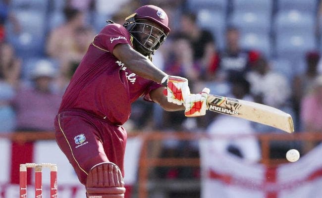 गेल का ''गदर'', 500 छक्‍के उड़ाने वाले दुनिया के पहले खिलाड़ी बने - धौनी भी हैं इस क्‍लब में शामिल