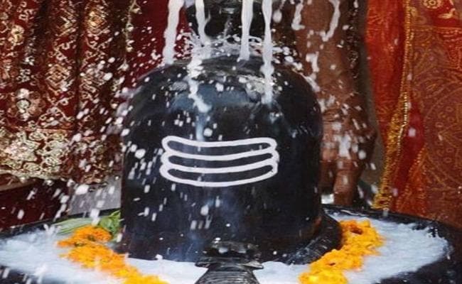 महाशिवरात्रि पर बन रहा है विशेष योग, सोमवार होने के कारण बढ़ गयी है महत्ता