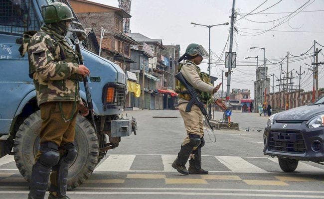 कुपवाड़ा में आतंकियों के साथ मुठभेड़ में पांच जवान शहीद, एक नागरिक की भी मौत