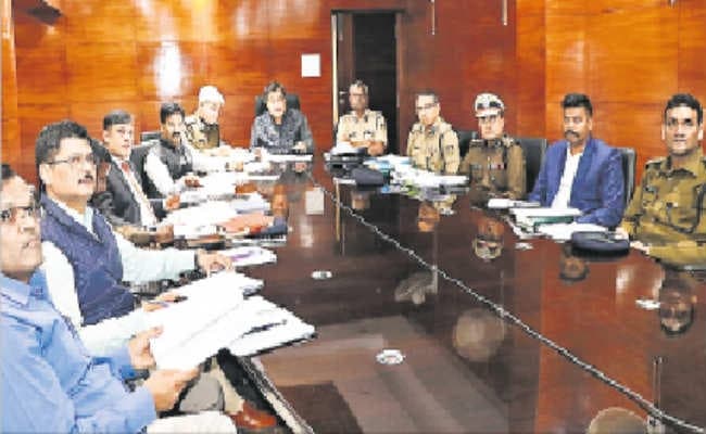 सीएसआर के तहत वोटर को जागरूक करें : चुनाव आयोग