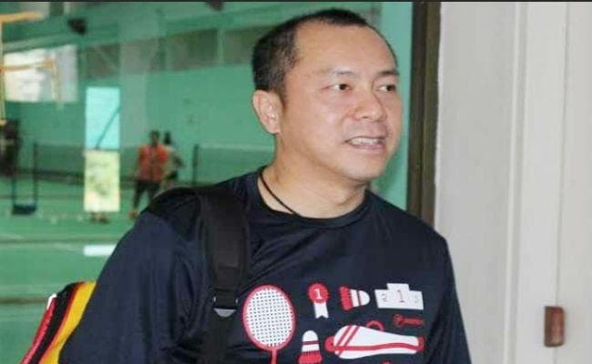 भारत के युगल बैडमिंटन कोच टान किम हर ने इस्तीफा दिया