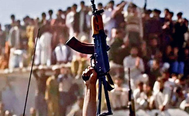 हमला करने के लिए कश्मीर के पहाड़ों पर घूम रहे हैं मुजाहिदीन, पाक में अल-बदर का भर्ती कैंप, 3000 से अधिक युवा बने आतंकी