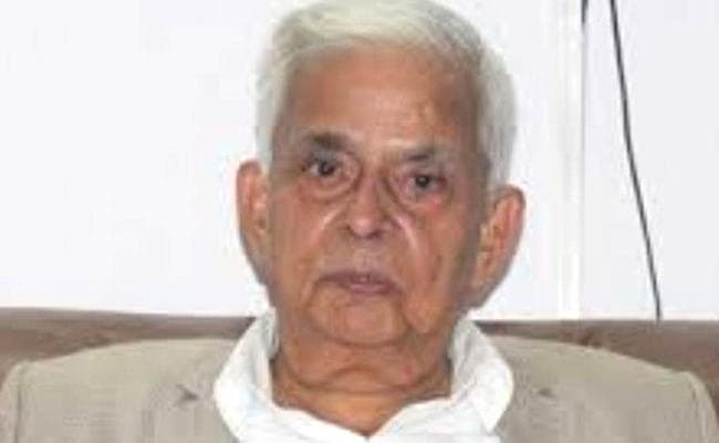 नेपाल के पूर्व उप प्रधानमंत्री भारत मोहन अधिकारी का निधन