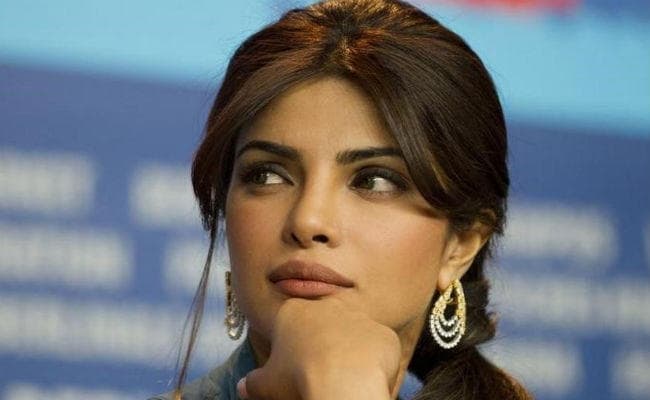 प्रियंका चोपड़ा को यूनीसेफ की सद्भावना दूत के पद से हटाने की मांग को लेकर ऑनलाइन मुहिम