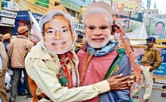 पटना : पब्लिक में दिखी मोदी की दीवानगी हर बात पर बजती रही ताली, इन डायलॉगों पर फिदा हुए लोग