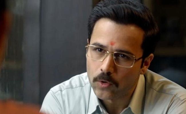 मूर्खता के दम पर ही बॉलीवुड में लंबी पारी खेल सकते हैं : इमरान हाशमी