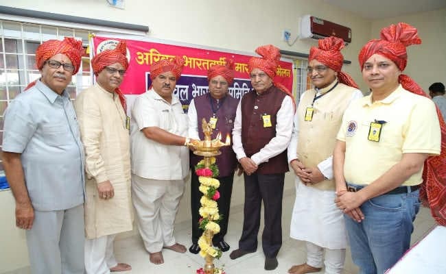 अखिल भारतीय समिति की बैठक हैदराबाद में सम्पन्न, राष्ट्रीय अध्यक्ष संतोष सर्राफ ने संगठन मजबूती को बताया समय की मांग