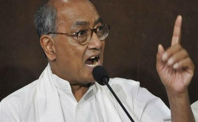 पुलवामा आतंकी हमले को कांग्रेस नेता दिग्विजय सिंह ने बताया ''दुर्घटना'', पीएम से पूछा- झूठा कौन