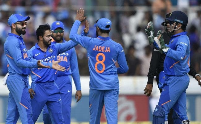 #INDvsAUS : विदर्भ में ऑस्ट्रेलिया के खिलाफ भारत ने लगाया जीत का चौका, सीरीज में 2-0 की बढ़त #INDvsAUS : विदर्भ में ऑस्ट्रेलिया के खिलाफ भारत ने लगाया जीत का चौका, सीरीज में 2-0 की बढ़त